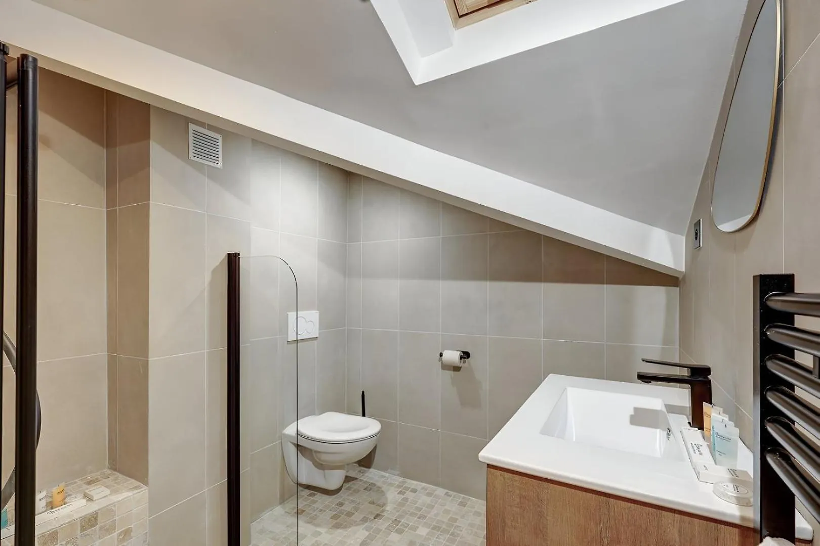 Bluestay 175 - Superbe Appartement A Paris